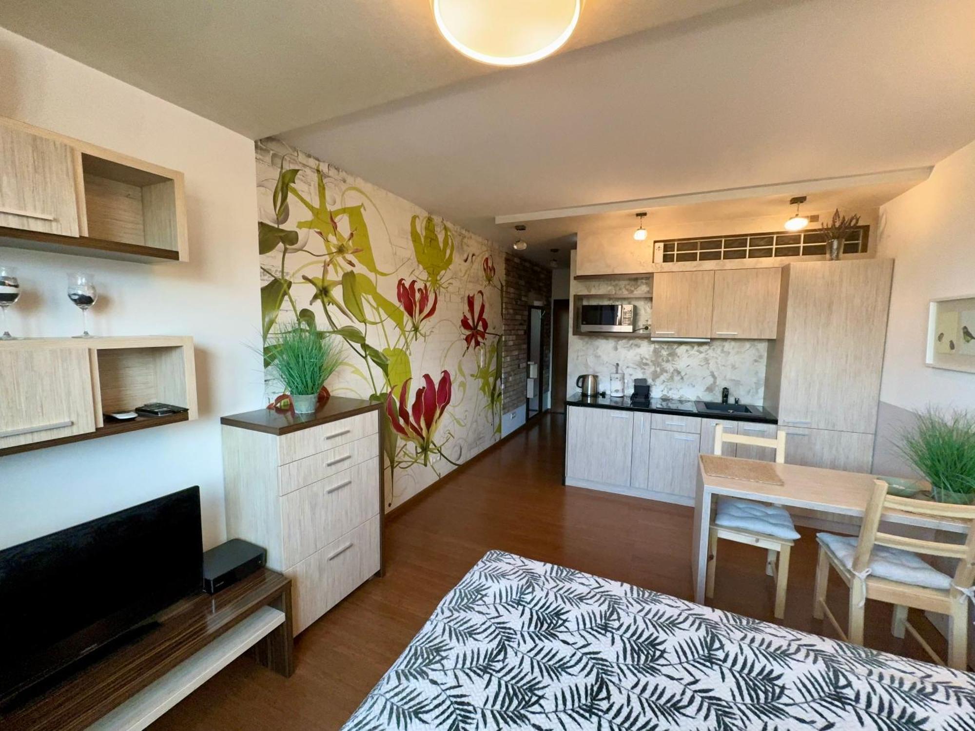 Modern & Cozy In The Centre Of Close To The Station Apartment *